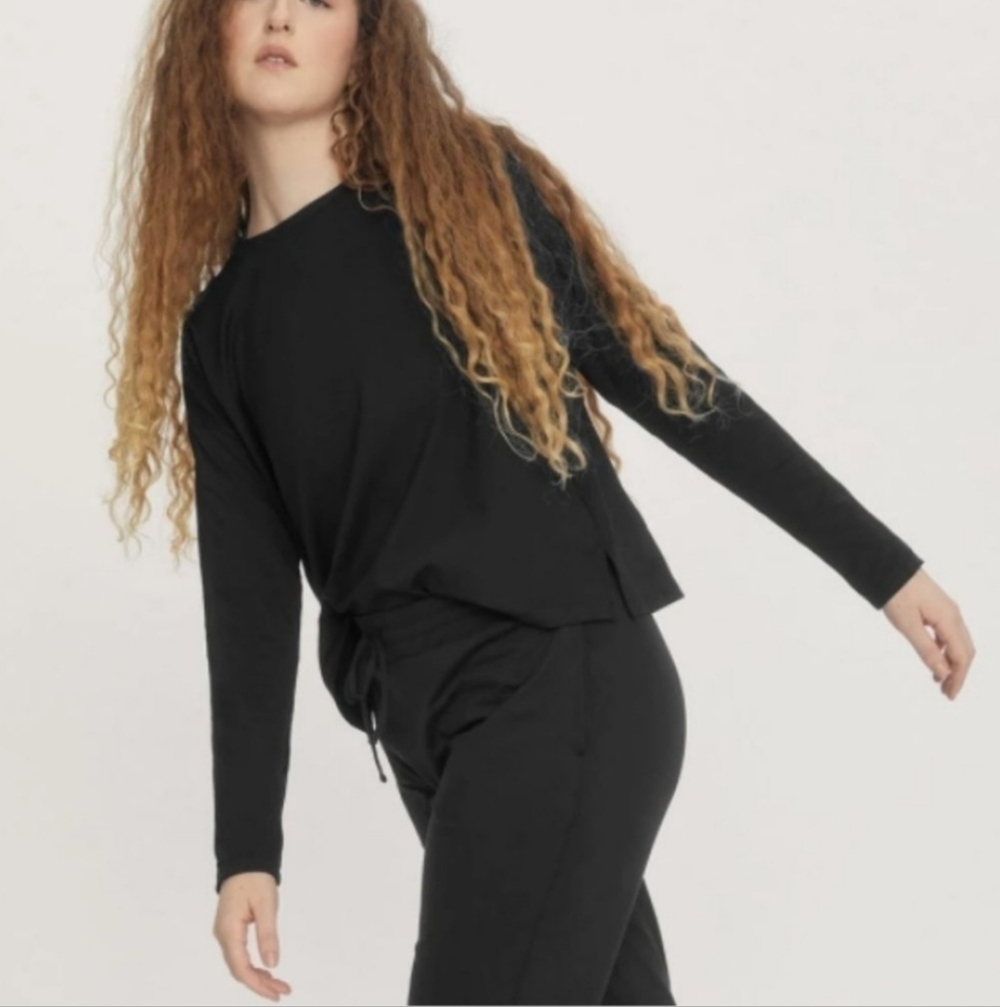 GF Collective R&R Long Sleeve Tee - Black